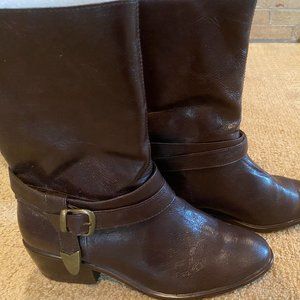 Women's Boots-- US 8 1/2